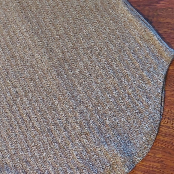 Shein top - Picture 4 of 6